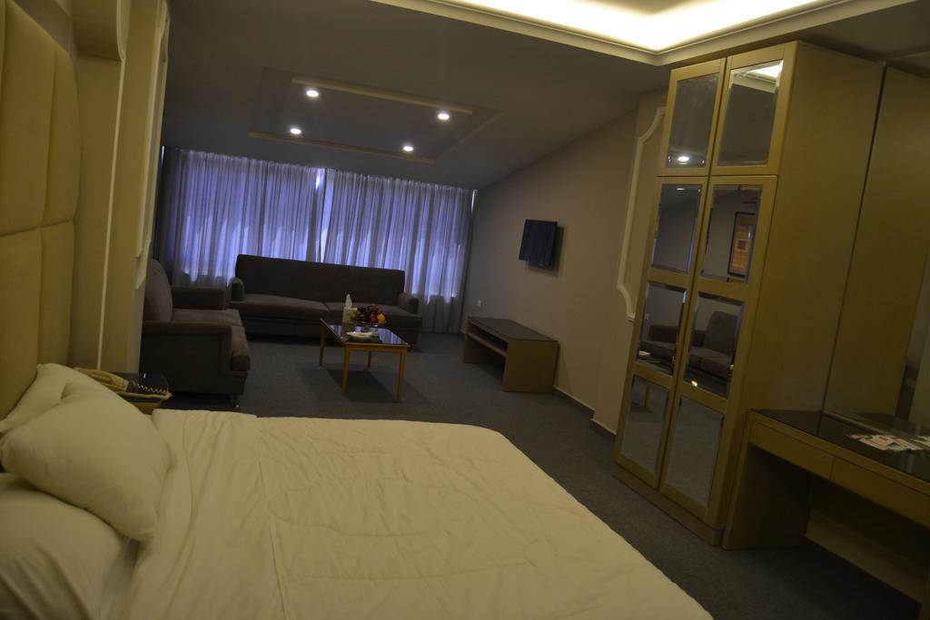 Platinum Hotel Тир Екстер'єр фото