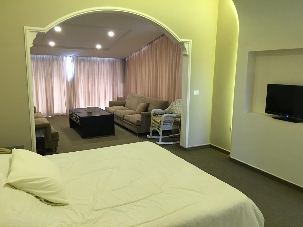 Platinum Hotel Тир Екстер'єр фото